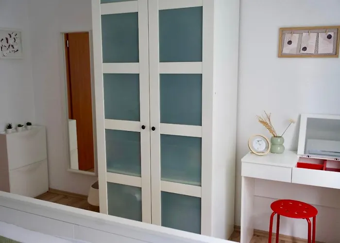 Big Beachfront Smokvica In * Trogir