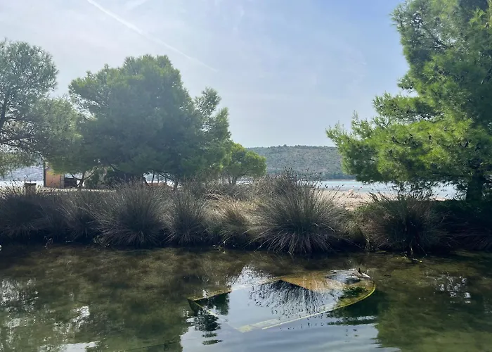 Daire Big Beachfront Smokvica In *