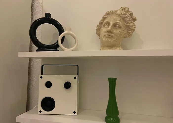 Big Beachfront Smokvica In