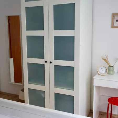 Smokvica Beachfront Apartment Trogir * Trogir