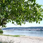 Big Beachfront Smokvica In * Trogir
